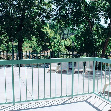 River Place Condos #103 2Bd ピジョンフォージ エクステリア 写真